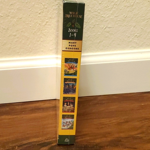 Magic Tree House Books 1-4 - Picture 3 of 4